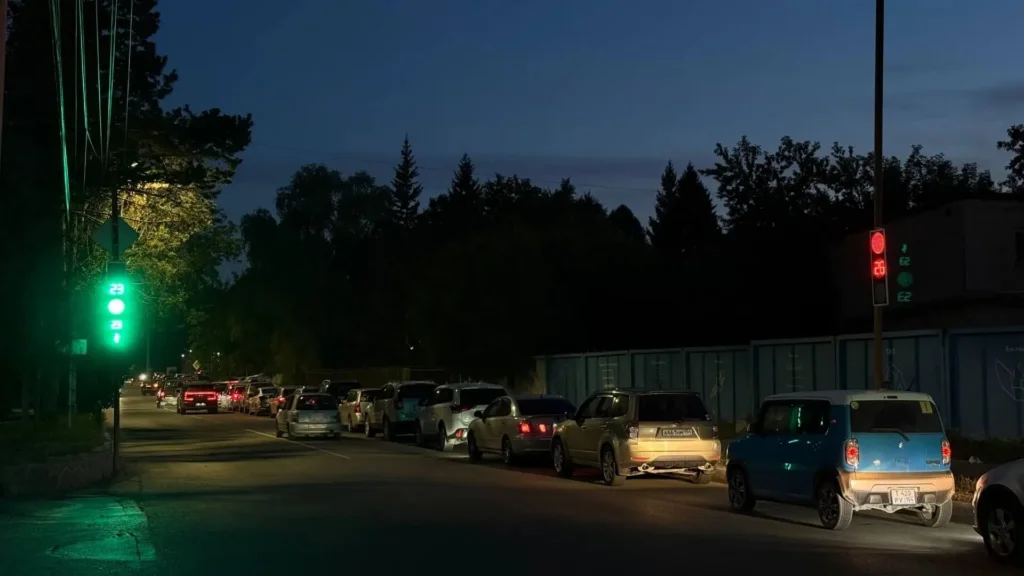 Из‑за&nbsp;очередей на&nbsp;заправках в&nbsp;Новосибирске парализовало Димитровский мост