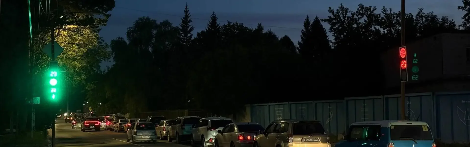 Из‑за&nbsp;очередей на&nbsp;заправках в&nbsp;Новосибирске парализовало Димитровский мост